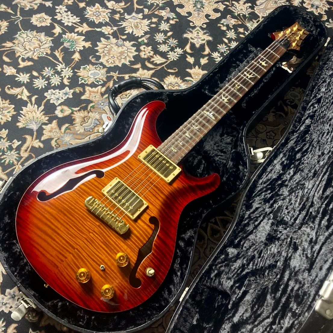 Paul Reed Smith (PRS) McCarty Archtop II 10 Top & Back w/Piezo P.U 