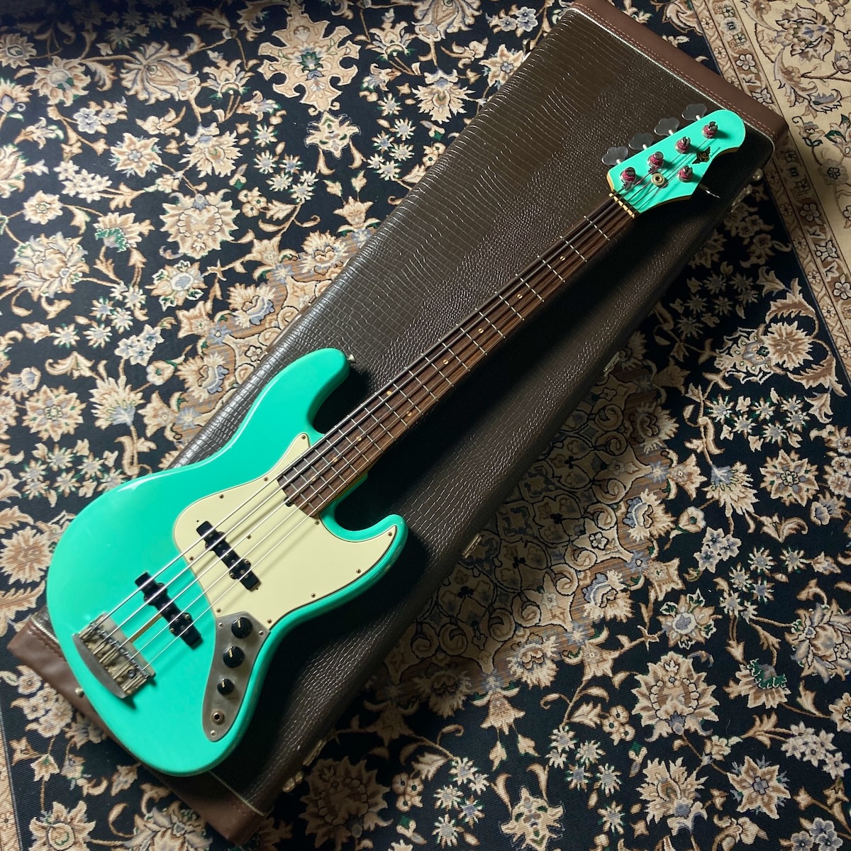 RS Guitar Works CONTOUR BASS 63V / Sea Foam Green