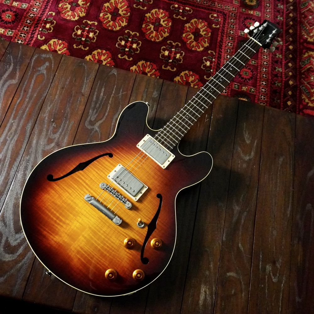 Collings I-35 TSB Premium Flamed Solid Maple Top