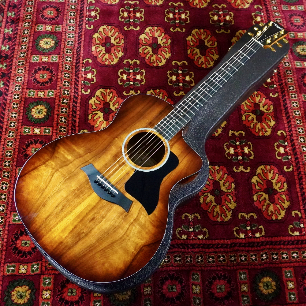 Taylor 224ce-K DLX 